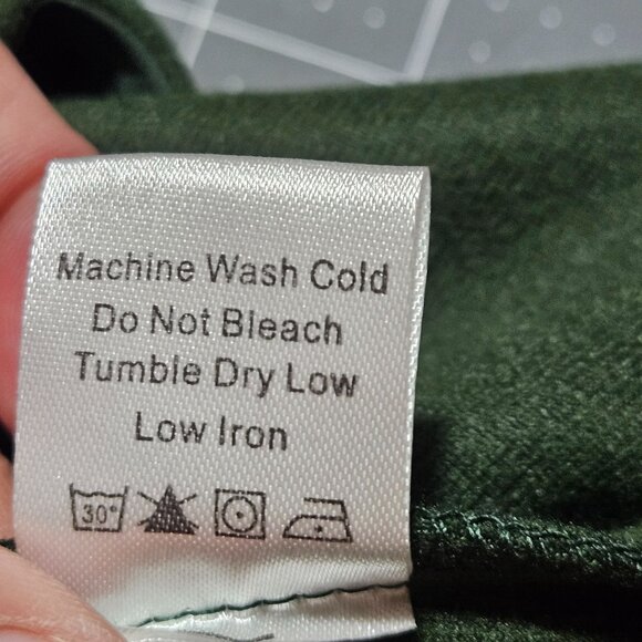 Tuckernuck Women Mini Dress Green Med Preppy core Monochrome Contemporary - Picture 11 of 16